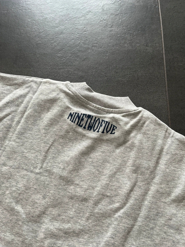 Quratee Grey spell out tee
