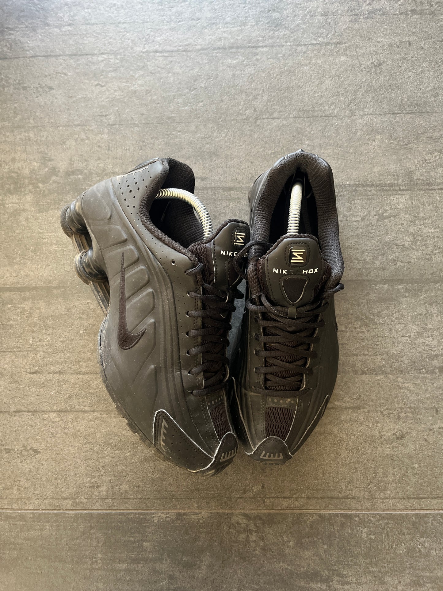 Nike Shox R4 Black (Str 42,5)