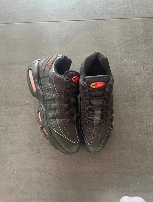 Nike Air Max 95 Black Orange Red (str 42)