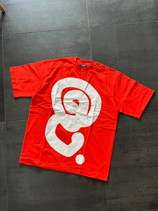 Quratee white logo tee