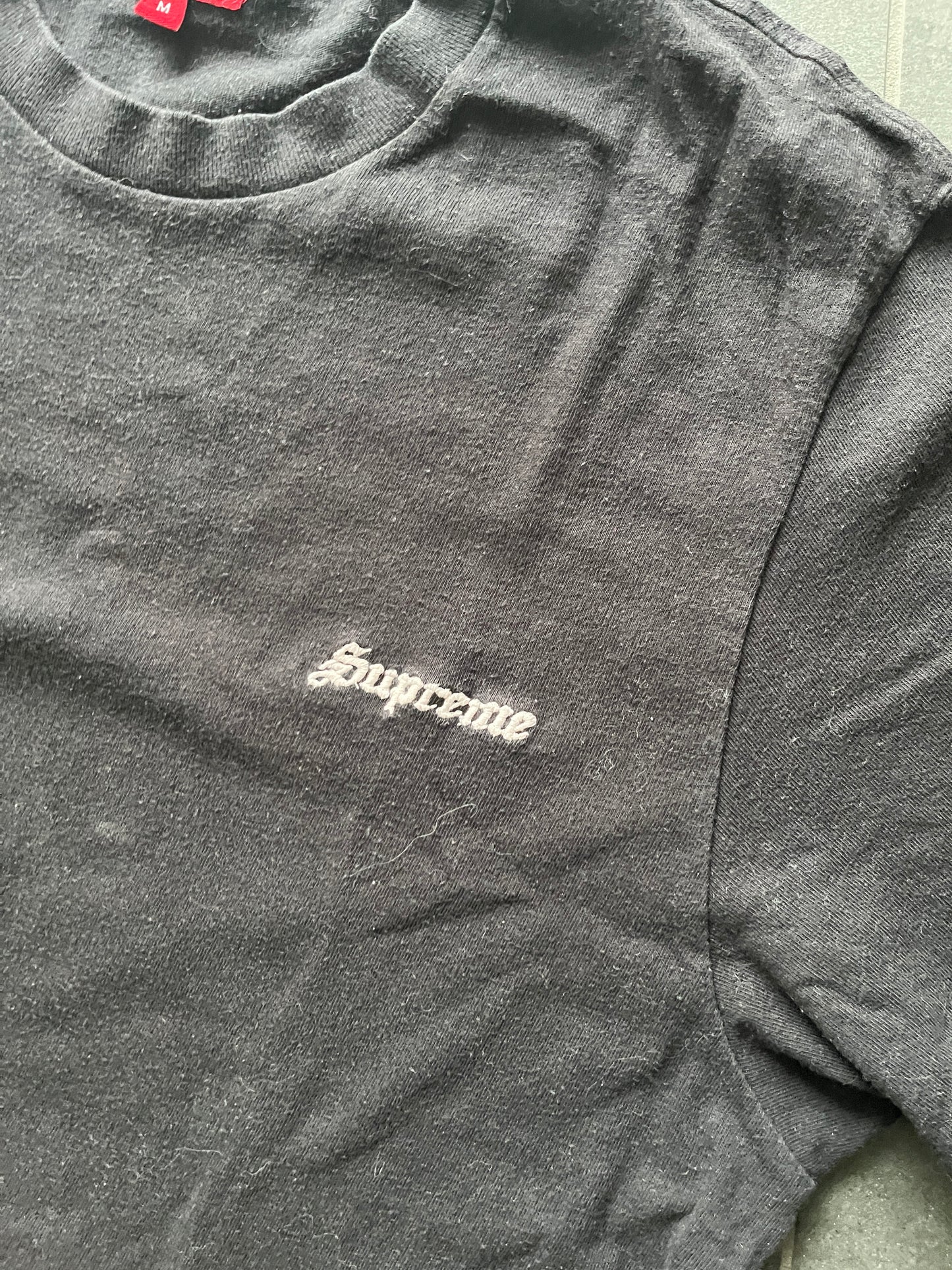 Supreme embroidered logo tee Black (Str M)